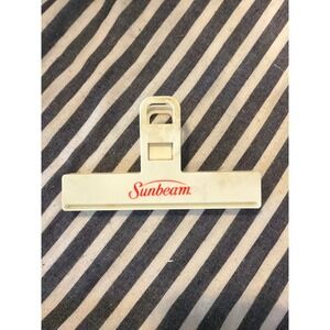 Vintage Sunbeam Bag Clip Cream Red Logo Retro Kitchen Chip Snack Sealer Utility